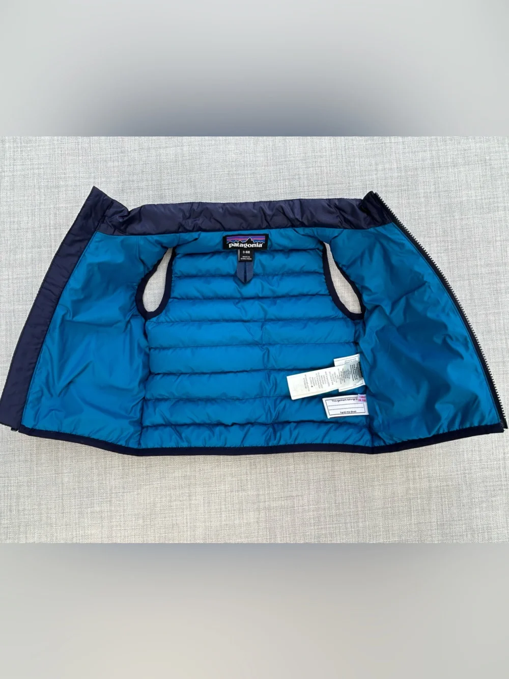 Patagonia Baby Down Sweater Vest in Classic Navy 3-6 months